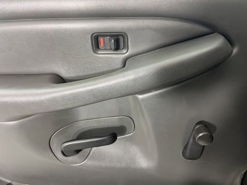 Used 2006 Chevrolet Silverado 1500 W/T image 22