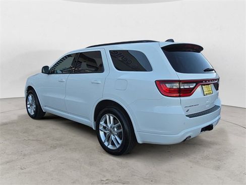 Used 2023 Dodge Durango GT image 3