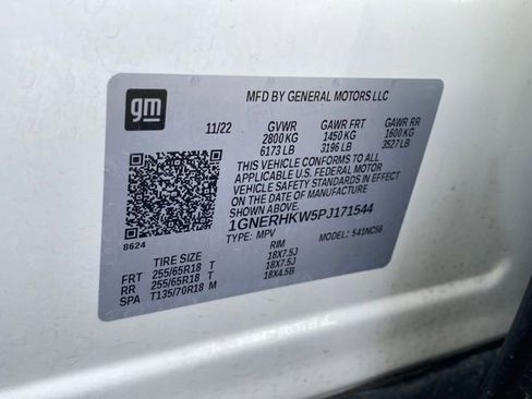 Certified 2023 Chevrolet Traverse LT w/ LPO, Floor Liner Package image 25