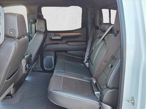 Used 2022 GMC Sierra 1500 Denali w/ Denali Reserve Package AWD/4WD image 13