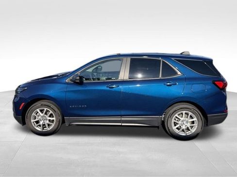Used 2023 Chevrolet Equinox LS w/ LS Convenience Package FWD image 6