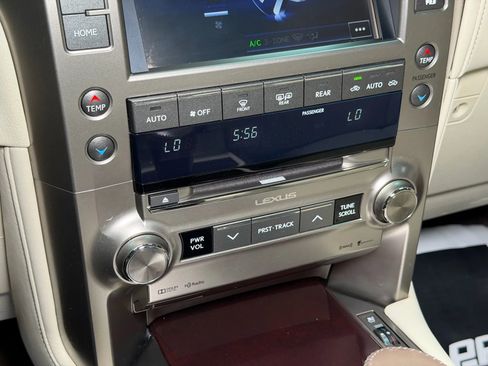 Used 2016 Lexus GX 460 image 51