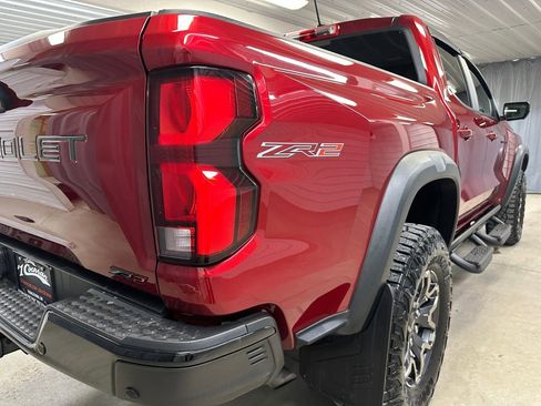 Used 2023 Chevrolet Colorado ZR2 w/ ZR2 Convenience Package III AWD/4WD image 28