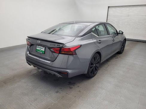 Used 2022 Nissan Altima 2.5 SR w/ Midnight Edition Package image 9