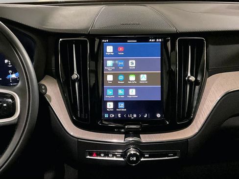 Used 2022 Volvo XC60 B6 Inscription w/ Advanced Package AWD/4WD image 6