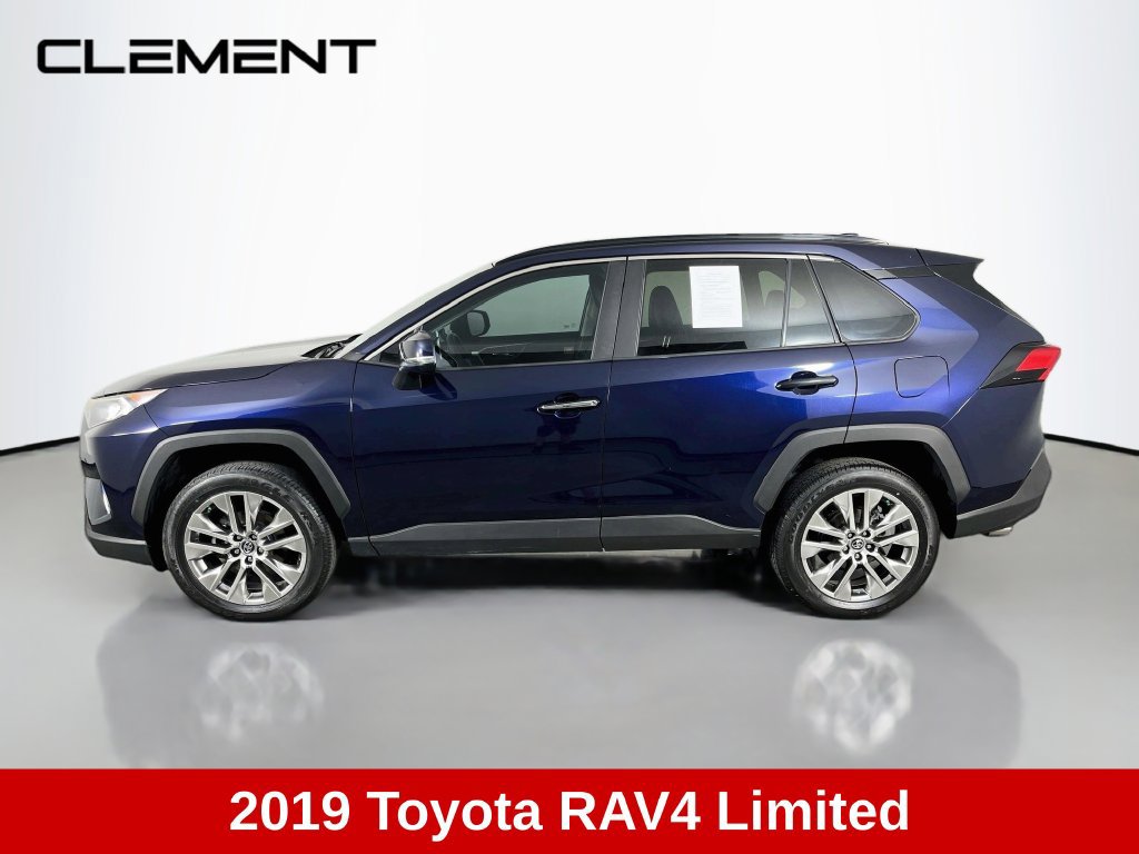 Used 2019 Toyota RAV4 Limited w/ Cold Weather Package FWD image 4