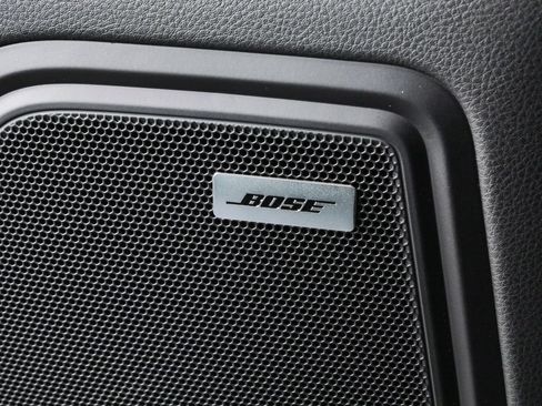New 2026 Porsche Macan AWD/4WD image 7