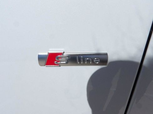 Used 2017 Audi A6 2.0T Premium Plus w/ Premium Plus Package image 39