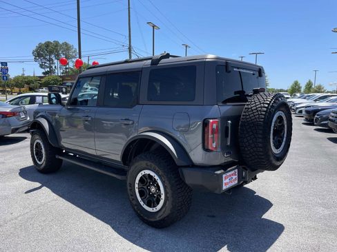 Used 2023 Ford Bronco Outer Banks w/ Sasquatch Package AWD/4WD image 6