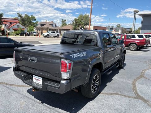 Used 2020 Toyota Tacoma TRD Sport AWD/4WD image 10