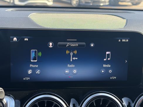 Certified 2025 Mercedes-Benz GLB 250 4MATIC image 21