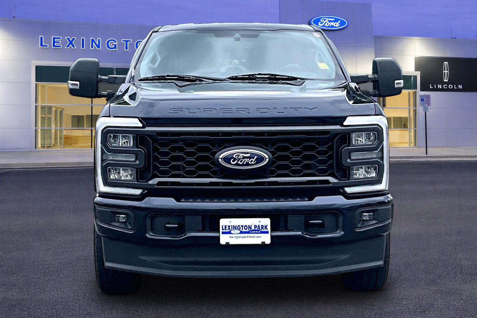 Used 2024 Ford F350 XLT w/ XLT Premium Package AWD/4WD image 2