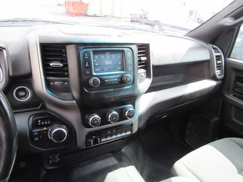 Used 2024 RAM 3500 Tradesman w/ Chrome Appearance Group AWD/4WD image 38