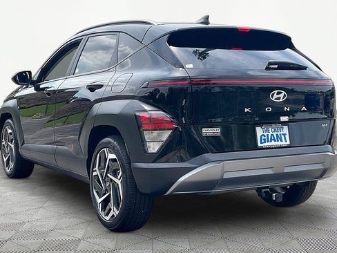 Used 2026 Hyundai Kona SEL Premium FWD image 4