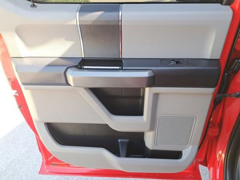 Used 2016 Ford F150 XLT image 16