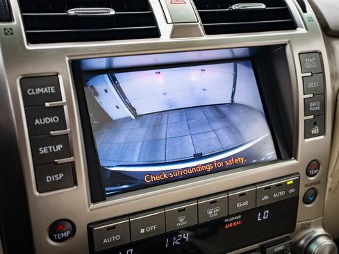 Used 2013 Lexus GX 460 Premium image 29