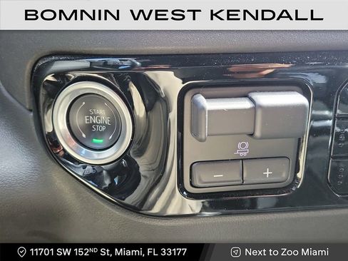 Used 2024 Chevrolet Silverado 1500 High Country w/ Midnight Edition image 19