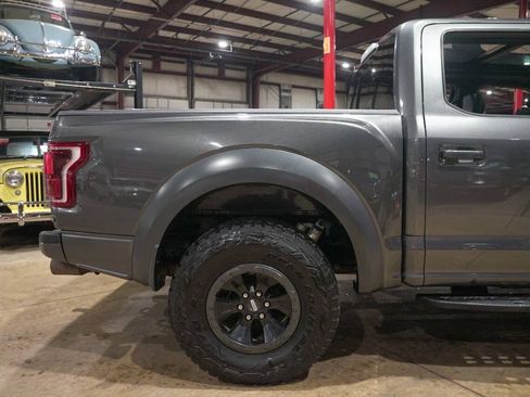 Used 2018 Ford F150 Raptor w/ Equipment Group 802A Luxury AWD/4WD image 9