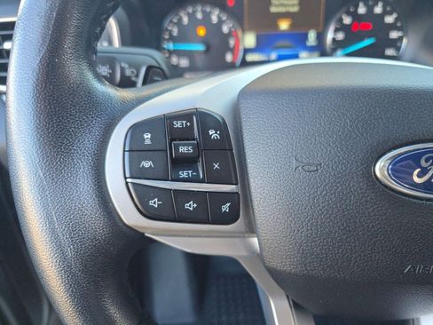 Used 2020 Ford Explorer XLT w/ Equipment Group 202A image 16