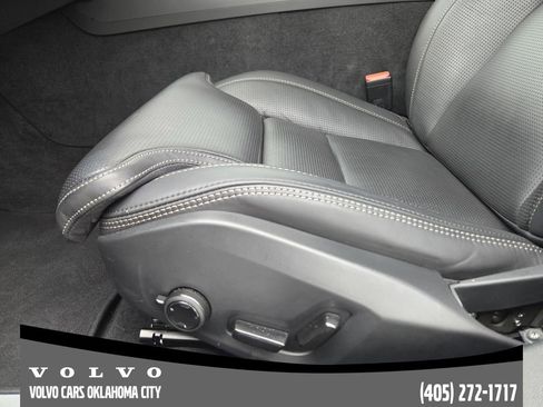 Certified 2025 Volvo V60 B5 Cross Country Ultra AWD/4WD image 18