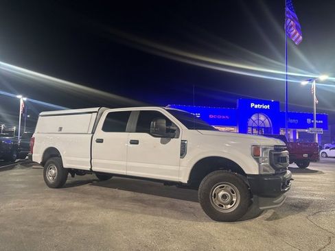 Used 2020 Ford F250 XL w/ Power Equipment Group image 2