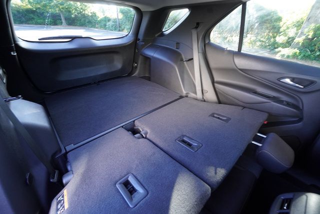 Used 2022 Chevrolet Equinox LT FWD image 27
