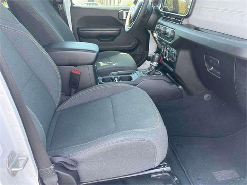 Used 2024 Jeep Wrangler Sport S image 24