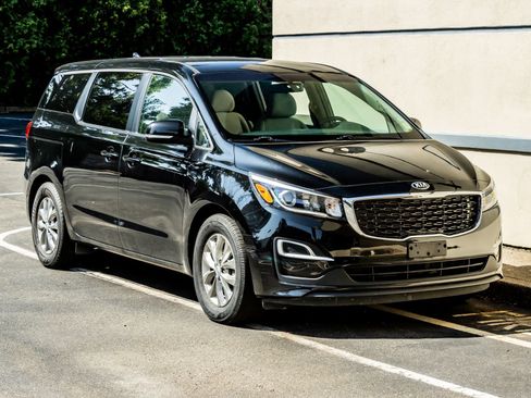 Used 2020 Kia Sedona LX FWD image 10