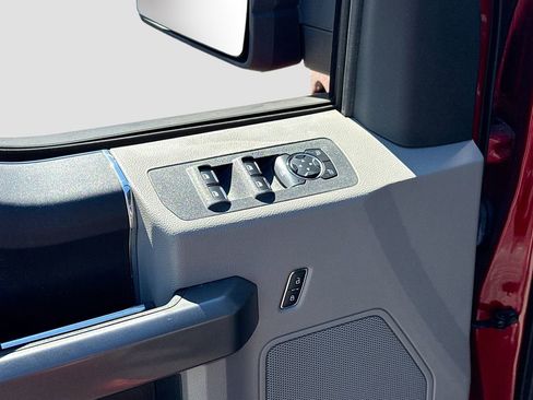 Used 2015 Ford F150 XLT w/ Equipment Group 301A Mid image 16