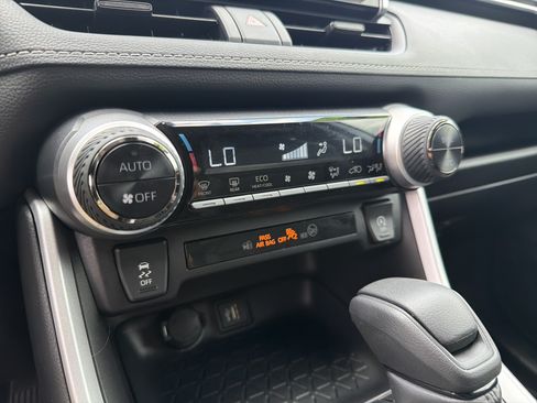 Certified 2024 Toyota RAV4 XLE w/ Convenience Package FWD image 8