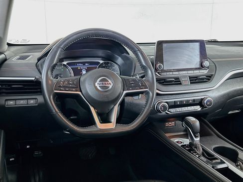 Used 2022 Nissan Altima 2.5 SR FWD image 17