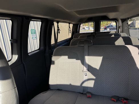 Used 2016 Chevrolet Express 3500 LT w/ LT Preferred Equipment Group image 8