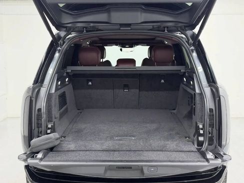 Used 2024 Land Rover Range Rover SE AWD/4WD image 36