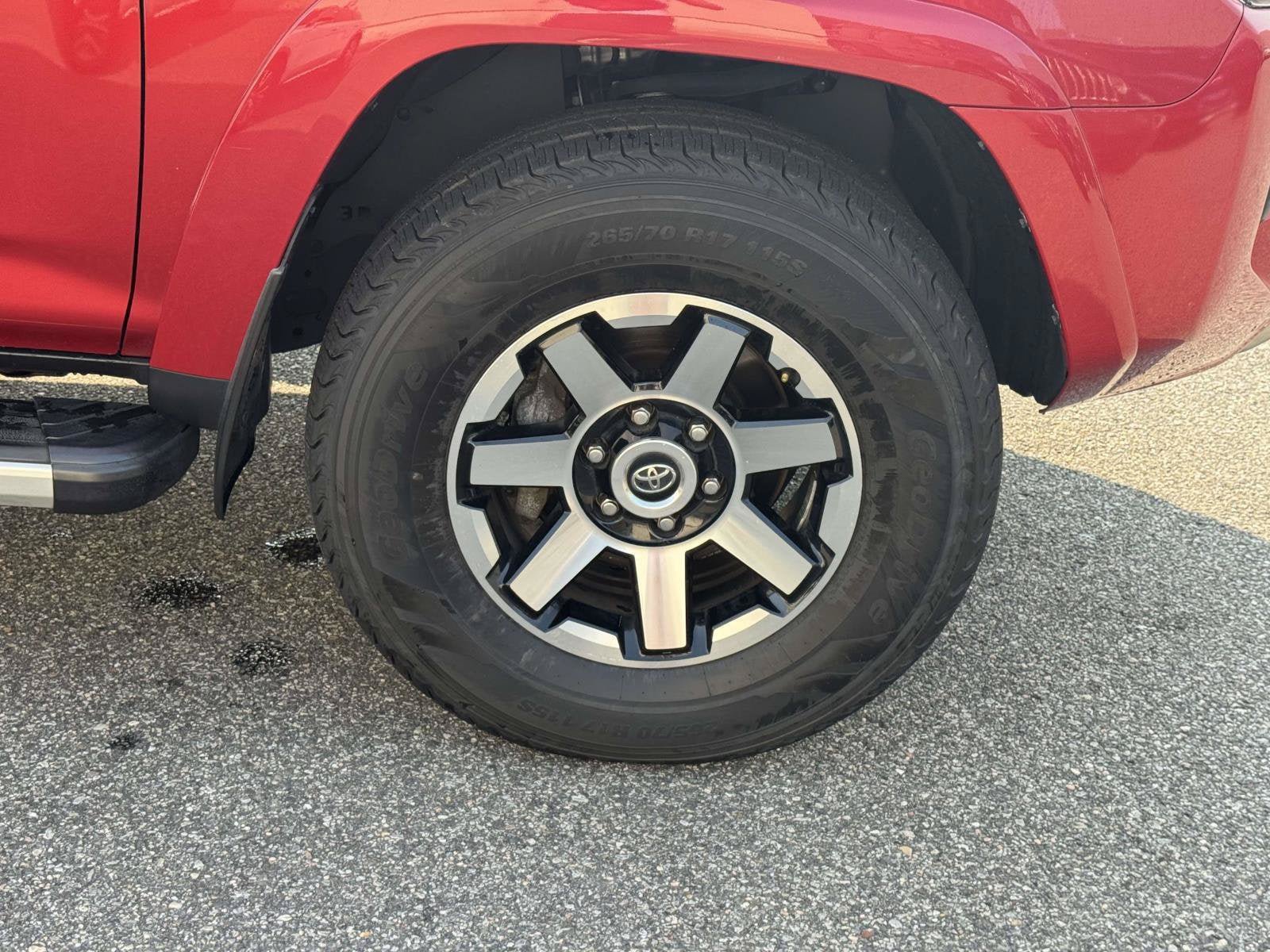 Used 2023 Toyota 4Runner TRD Off-Road Premium w/ Moonroof Package AWD/4WD image 11