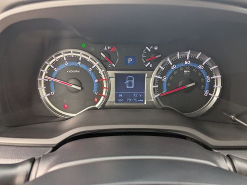 Used 2016 Toyota 4Runner Limited image 31