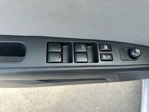 Used 2011 Nissan Sentra 2.0 S image 30