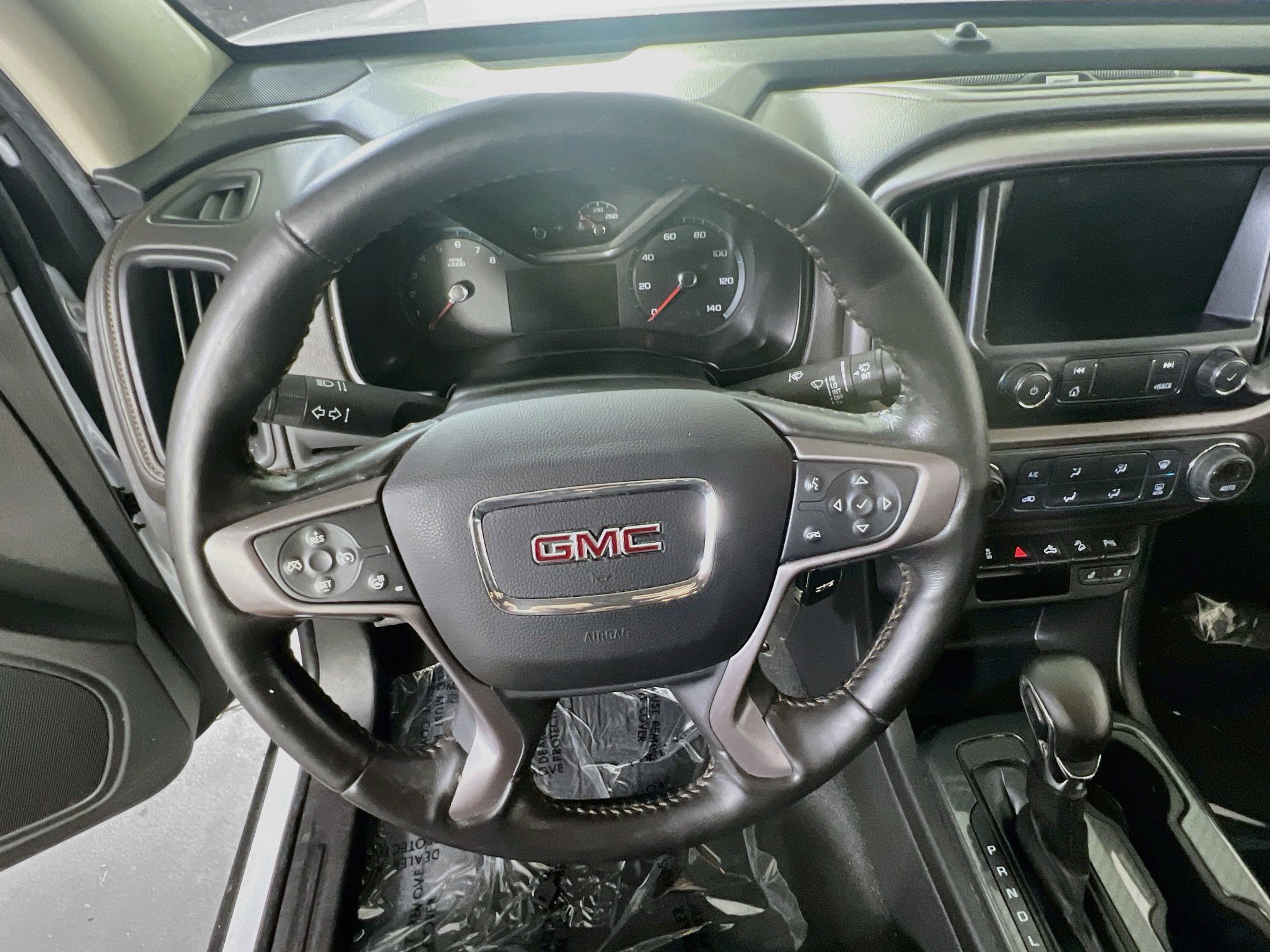 Used 2022 GMC Canyon AT4 w/ Trailering Package AWD/4WD image 11