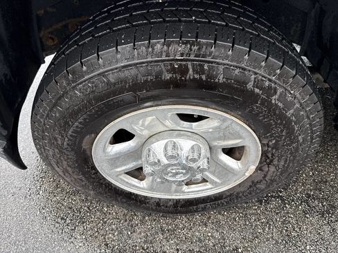 Used 2019 RAM 3500 Tradesman w/ Chrome Appearance Group RWD image 25