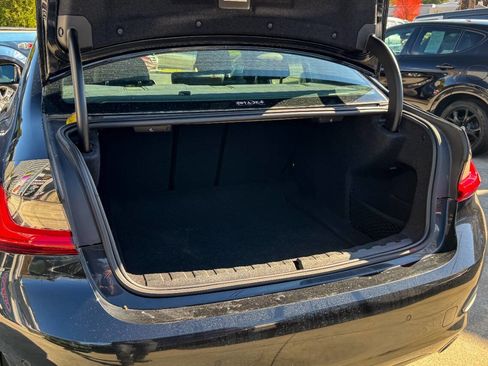 Used 2019 BMW 330i xDrive 330i xDrive AWD 4dr Sedan image 13