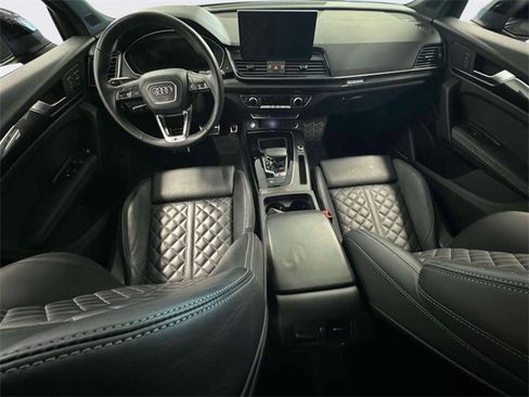 Used 2024 Audi SQ5 Premium Plus image 15