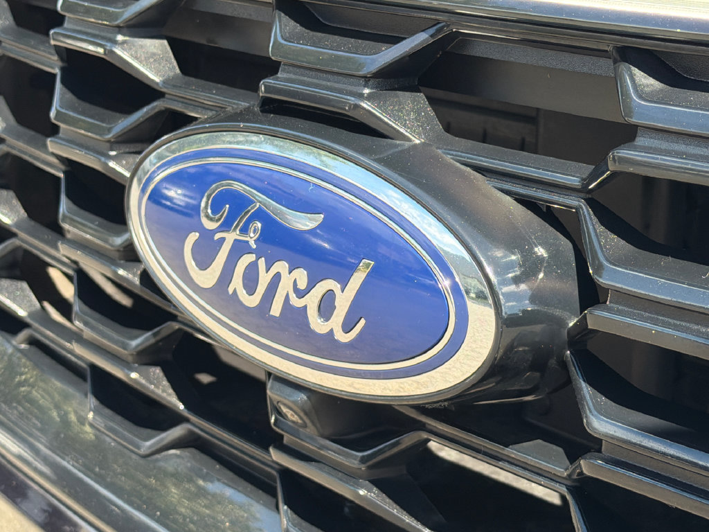 Used 2023 Ford Escape ST-Line Elite w/ Premium Technology Package AWD/4WD image 13