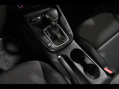 Used 2024 Kia Soul LX w/ Option Group 015 FWD image 13