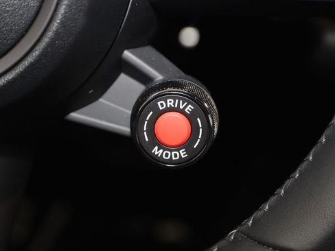 Used 2025 Porsche 911 Carrera RWD image 58
