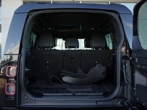 Used 2022 Land Rover Defender 110 X image 7