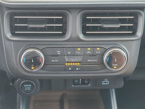 Used 2023 Ford Maverick Lariat w/ Equipment Group 500A Standard image 17