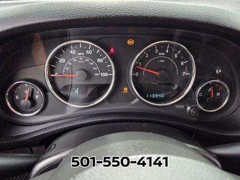 Used 2014 Jeep Wrangler Unlimited Sahara image 31