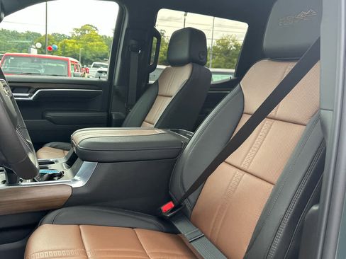 New 2026 Chevrolet Silverado 1500 High Country w/ Technology Package image 13