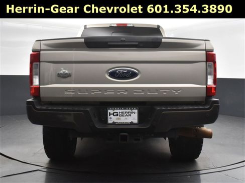 Used 2017 Ford F250 King Ranch w/ FX4 Off-Road Package image 7