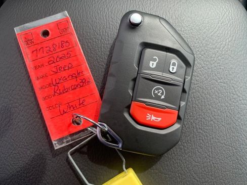 New 2025 Jeep Wrangler Unlimited Rubicon 392 image 31