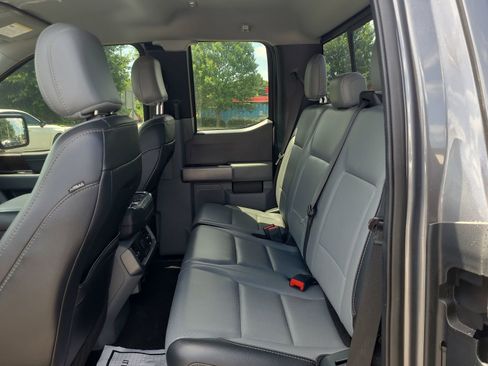 Used 2021 Ford F150 Lariat RWD image 12